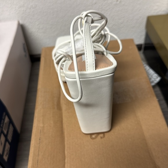 Steve Madden Women's Manzie Ankle-Tie Platform Dress Sandals - Picture 7 of 8